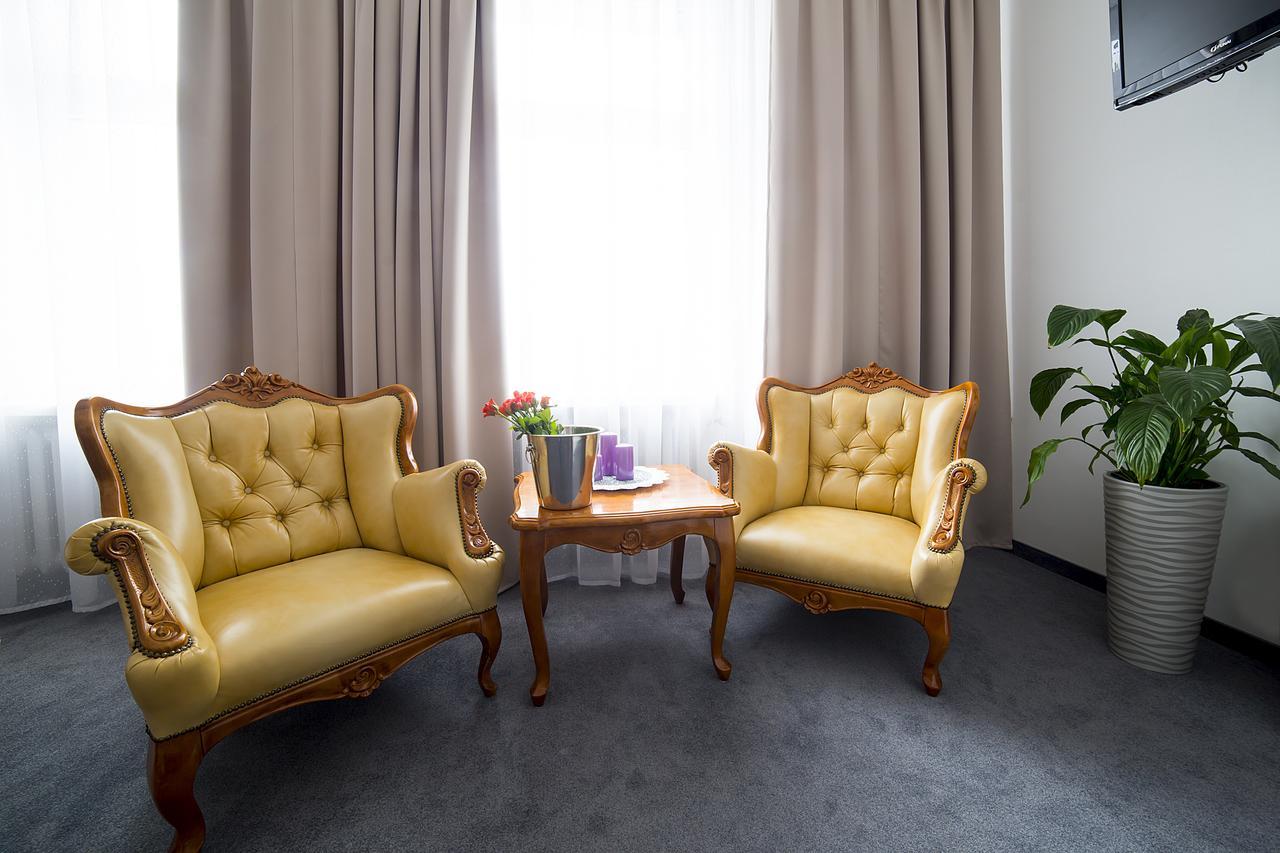 Hotel Opolanka Ополе Экстерьер фото