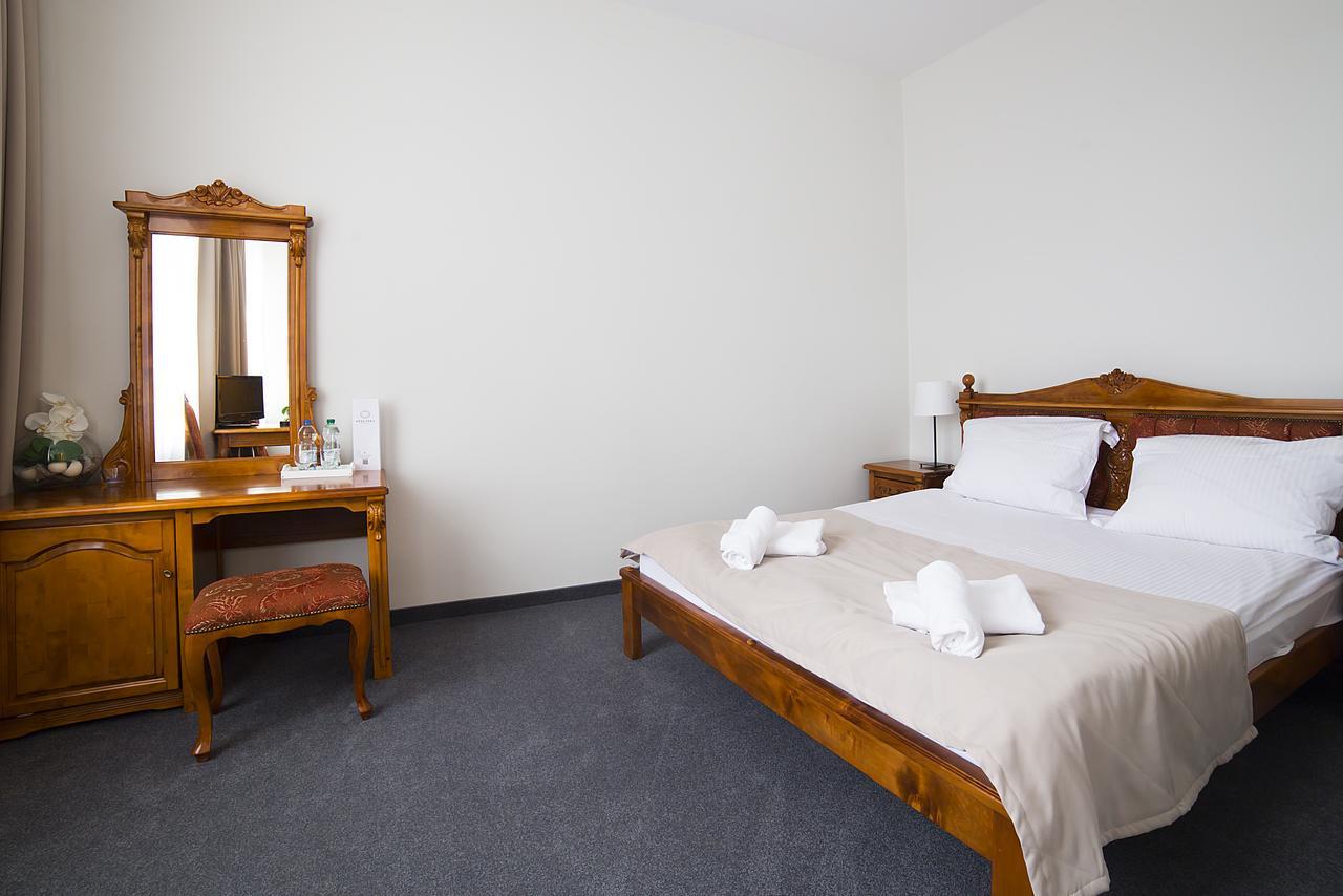 Hotel Opolanka Ополе Экстерьер фото